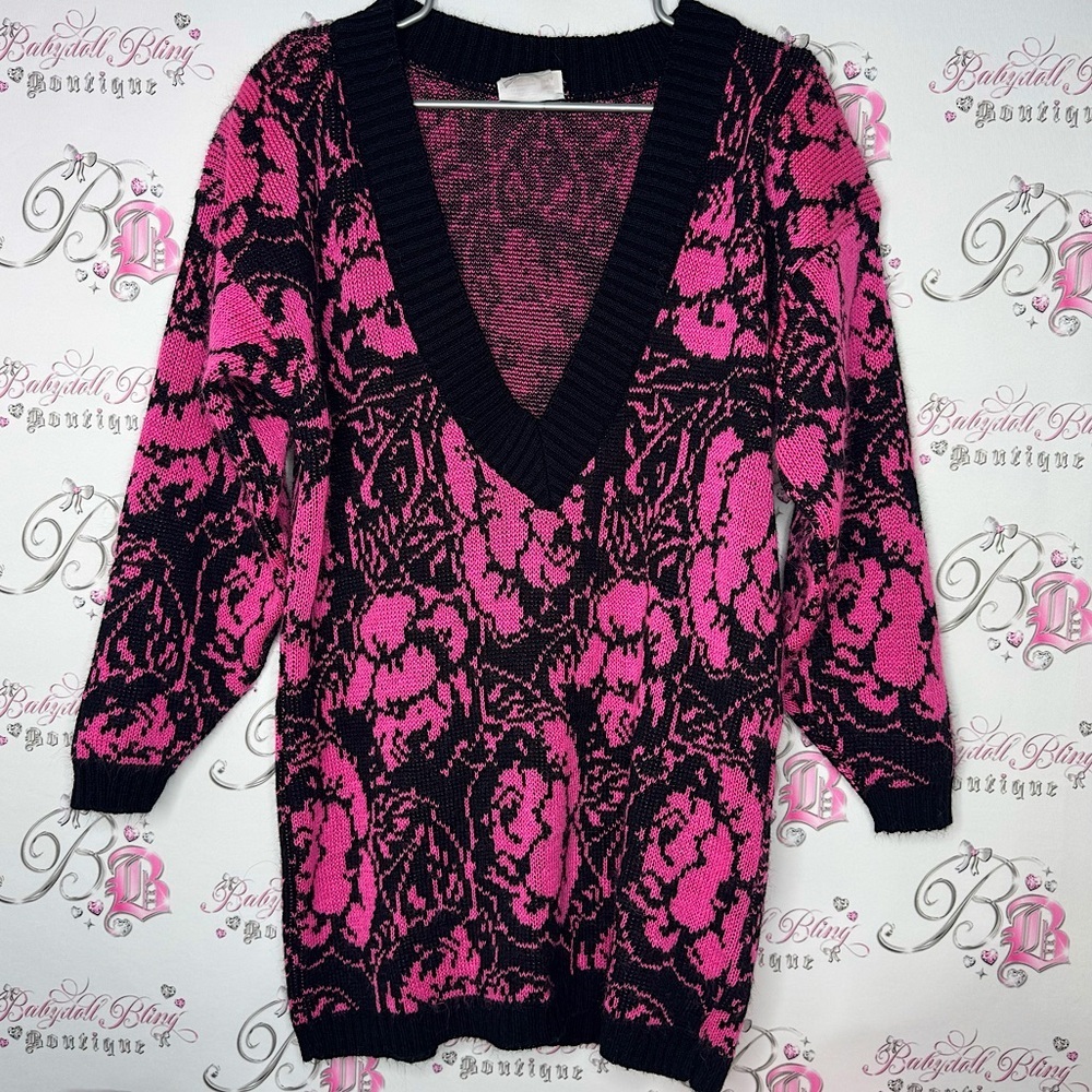 Espion dress knit crochet black pink floral sweater dress V neck cute vintage
